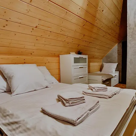 Wzgorza Jordanowskie Apartman *